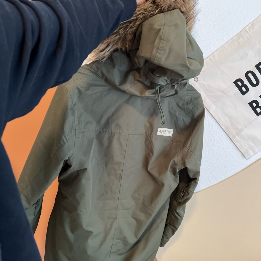 SOLD ON OTHER SITE ❌❌❌Womens Burton snowboard / ski coat